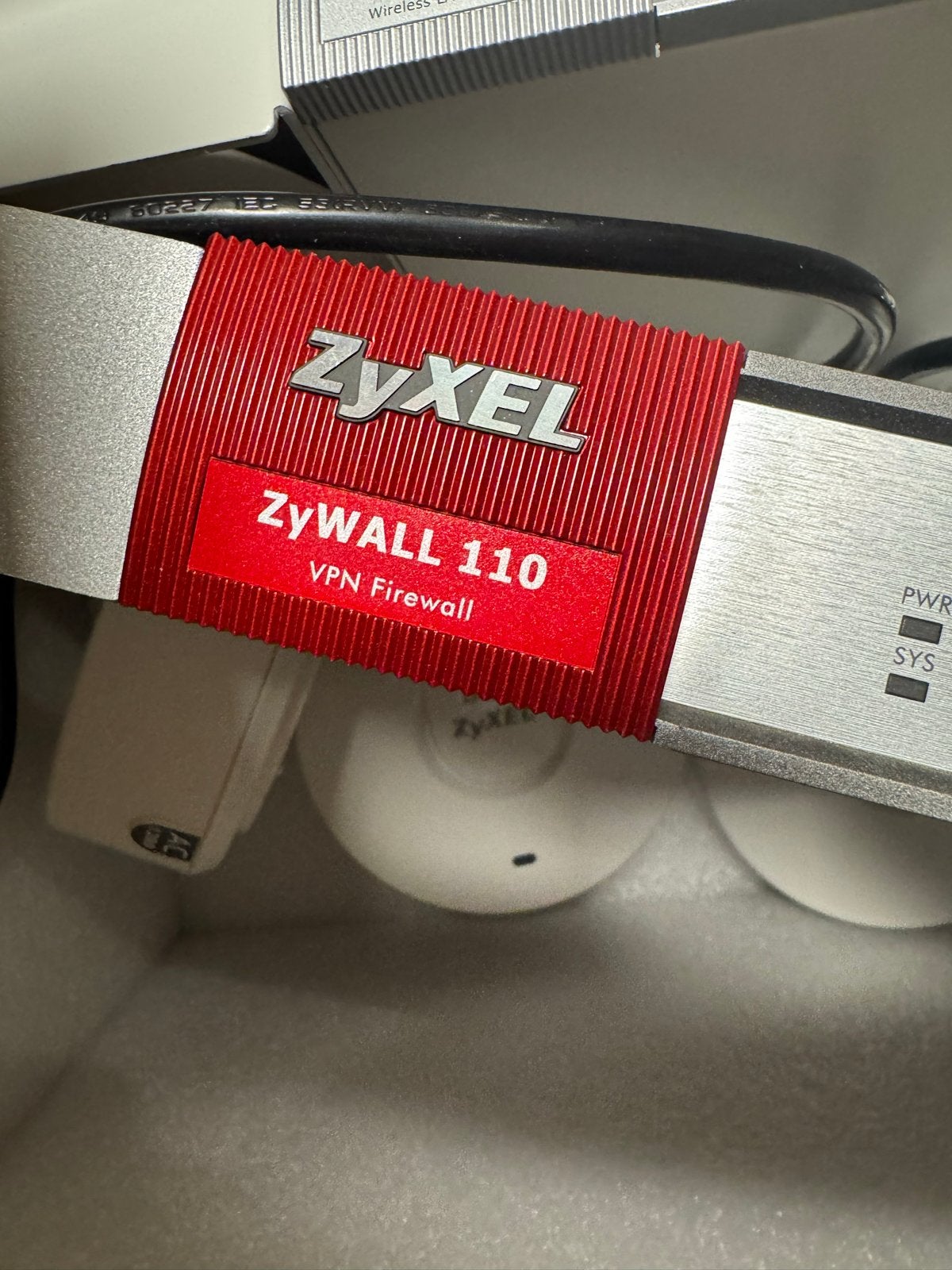 Zyxel ZyWALL 110 VPN Firewall & NXC2500 WLAN Controller met, Ophalen of Verzenden, Gebruikt