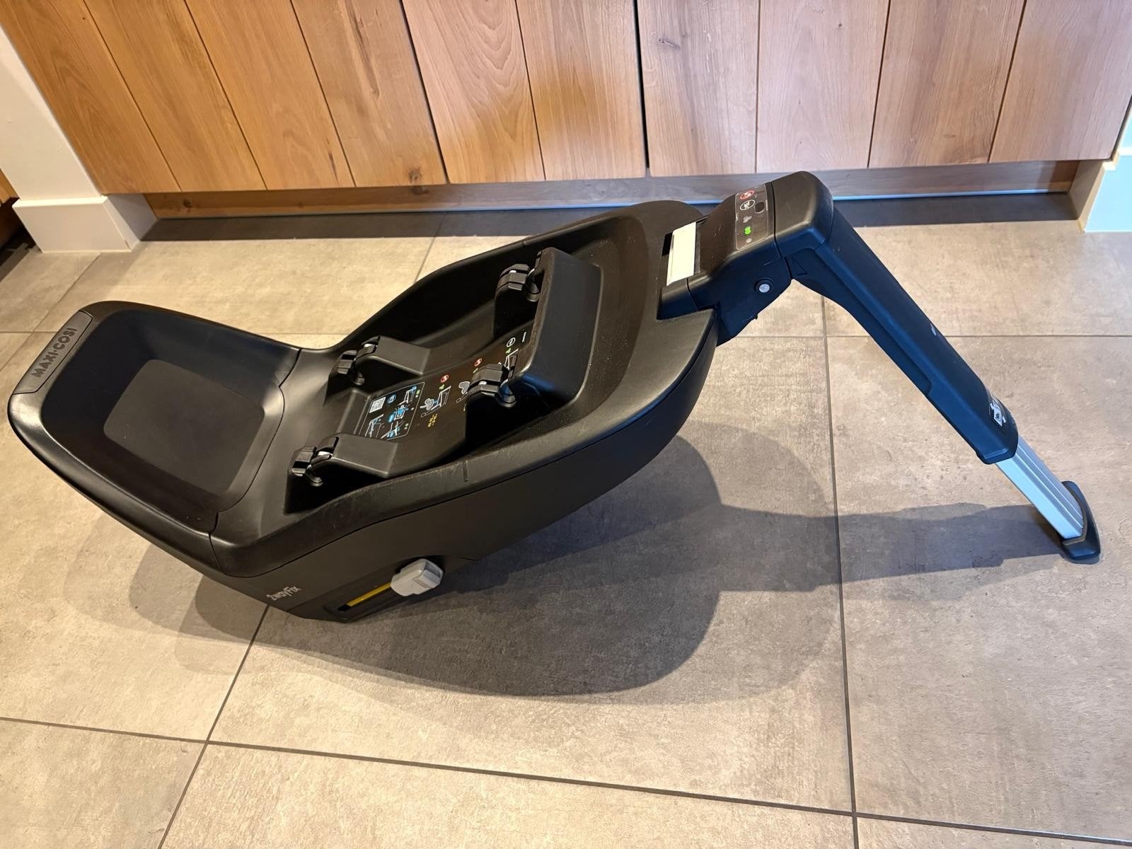 Maxi-Cosi isofix base voor autostoeltje, Ophalen, Slaapstand, Zo goed als nieuw, Isofix