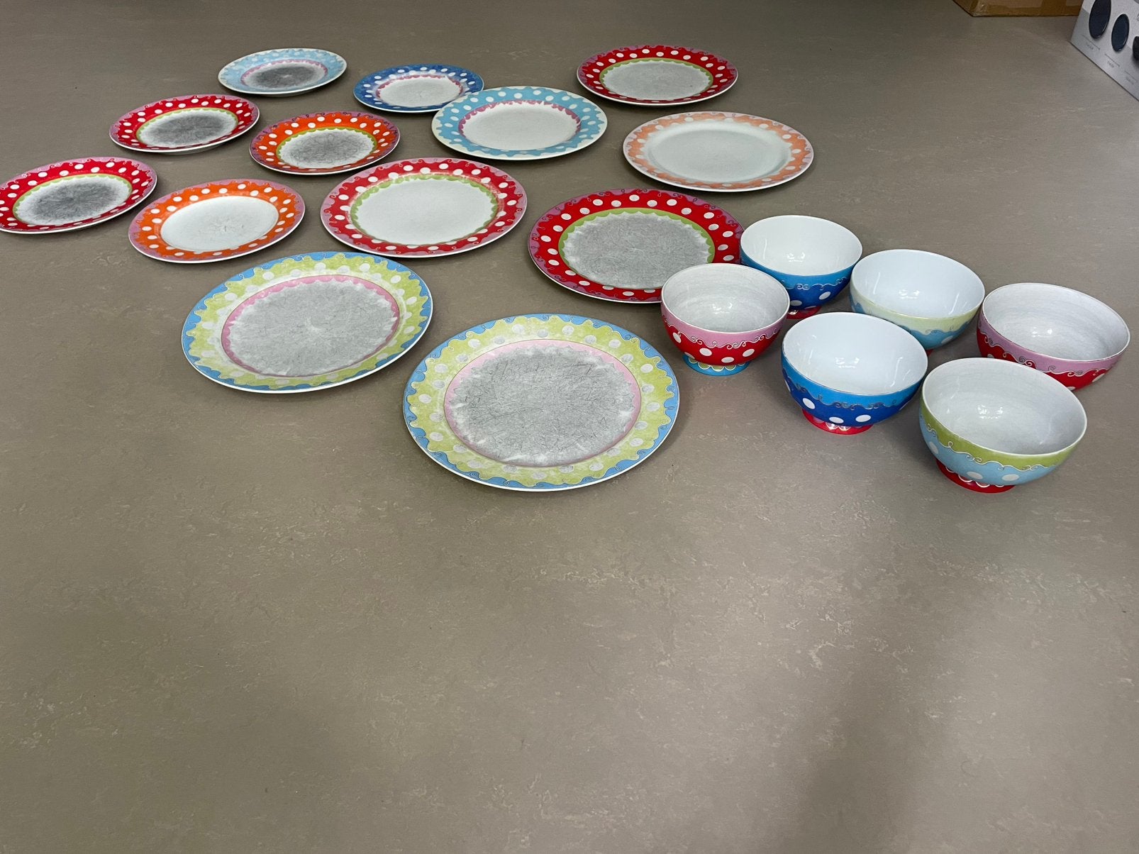 Oilily servies borden kommen teab, Ophalen, Gebruikt, Bord(en), Overige stijlen