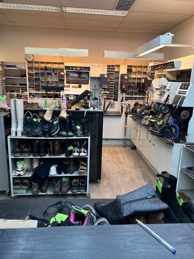 schoenmaker gezocht
