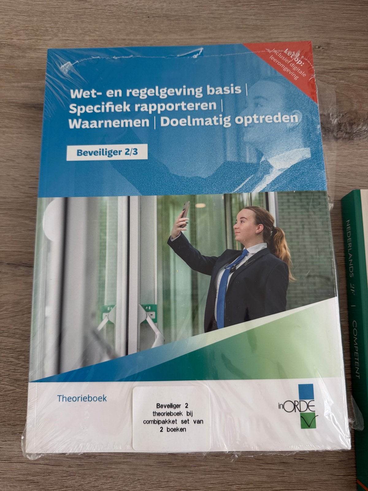 Beveiliger 2/3 Theorieboeken InOrde (2 boeken), Ophalen, Nieuw, MBO