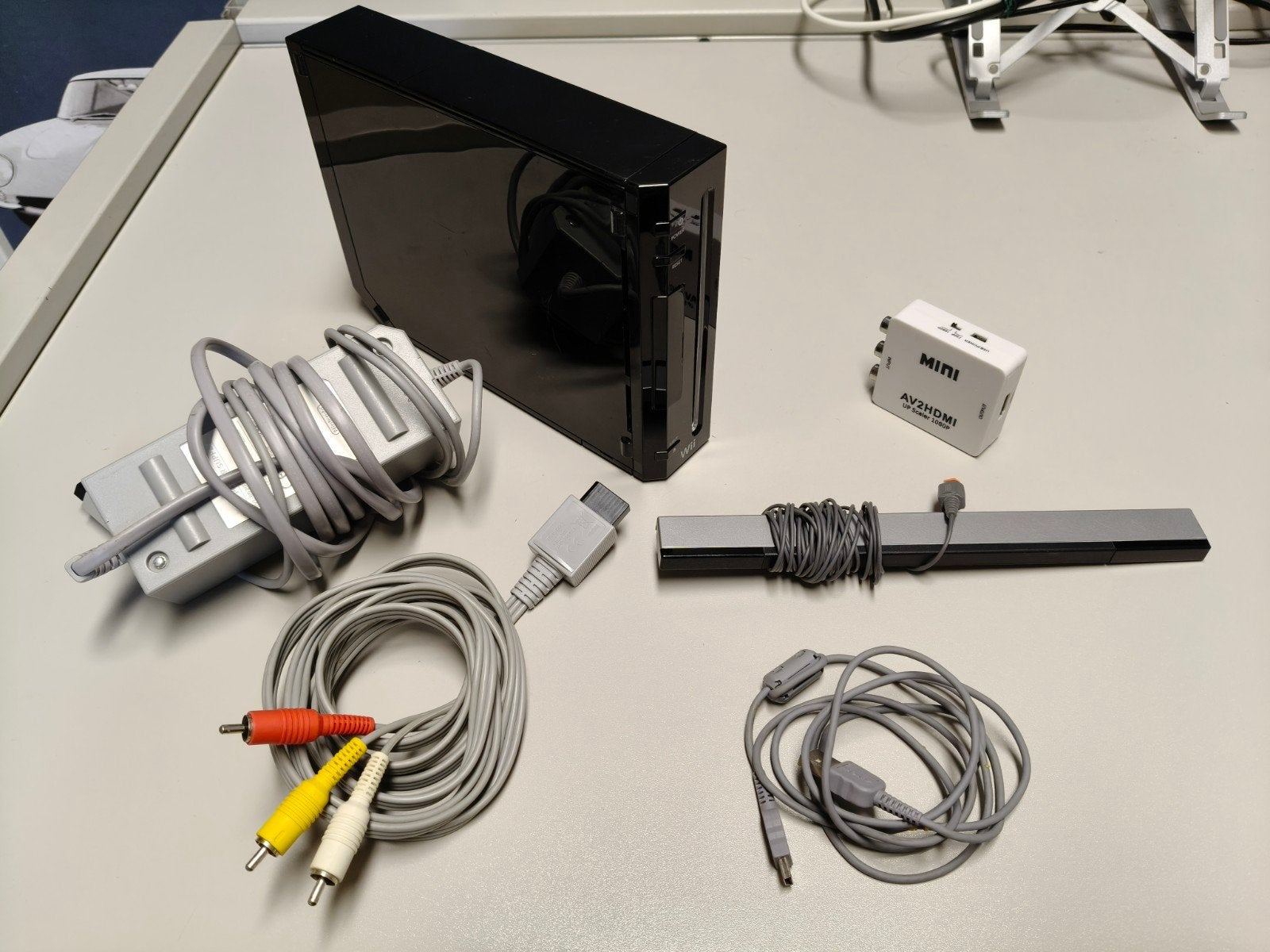 WII met kabels en HDMI-adapter, Spelcomputers en Games, Ophalen of Verzenden, Gebruikt, Zonder controller