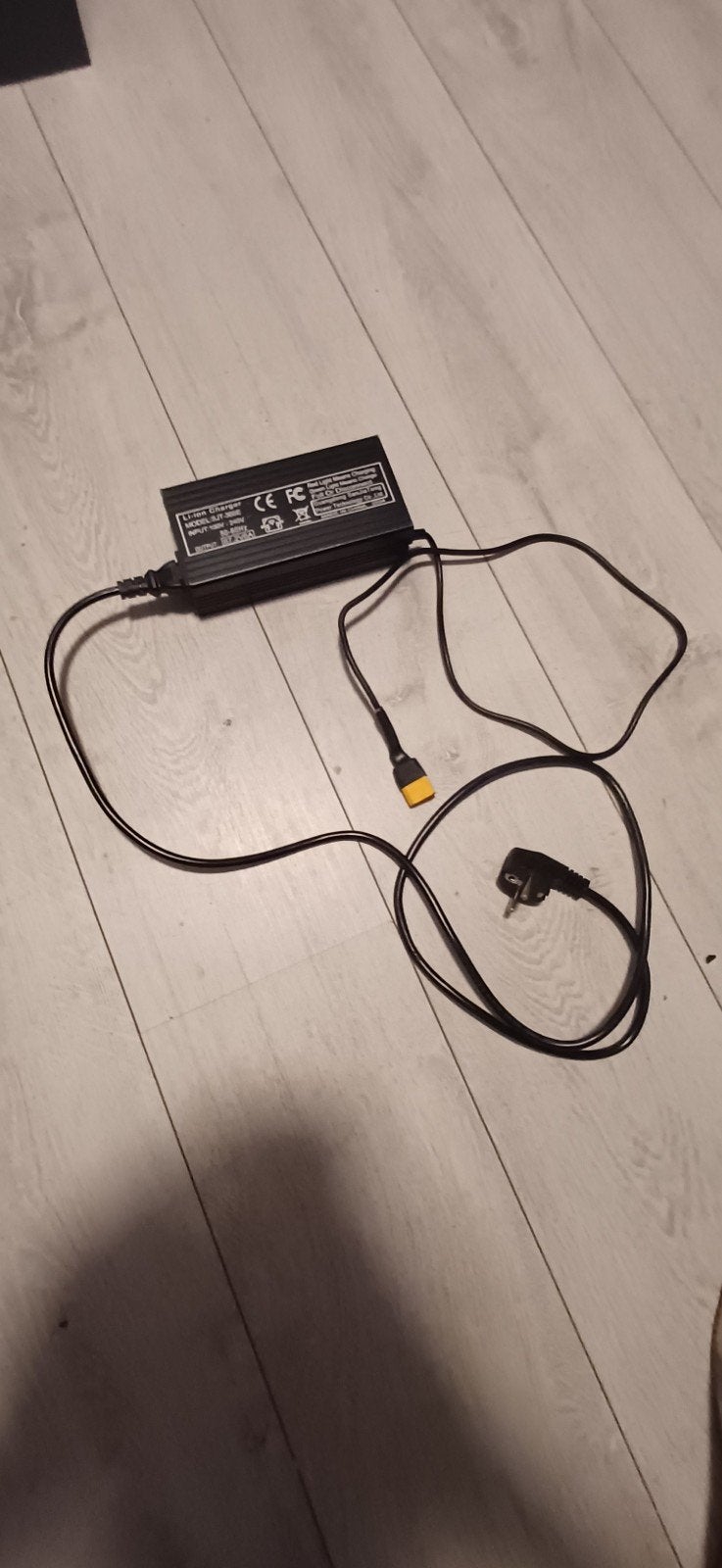 60volt 6a accu lader, Computers en Software, Ophalen of Verzenden