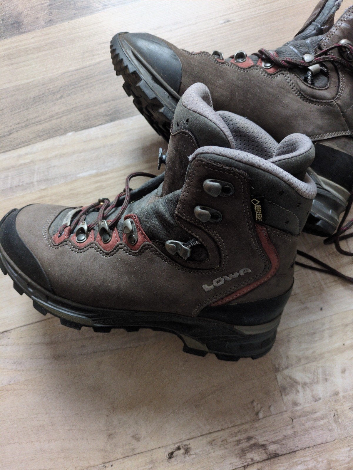 bergschoenen LOWA, Ophalen of Verzenden, Zo goed als nieuw, Schoenen