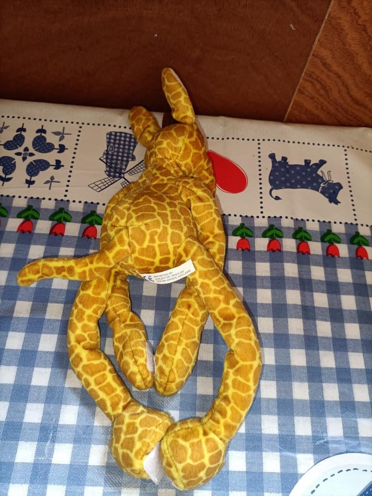 Giraffe knuffel Jurjen de Vries 30 cm groot, Kinderen en Baby's, Speelgoed | Knuffels en Pluche, Ophalen of Verzenden, Zo goed als nieuw
