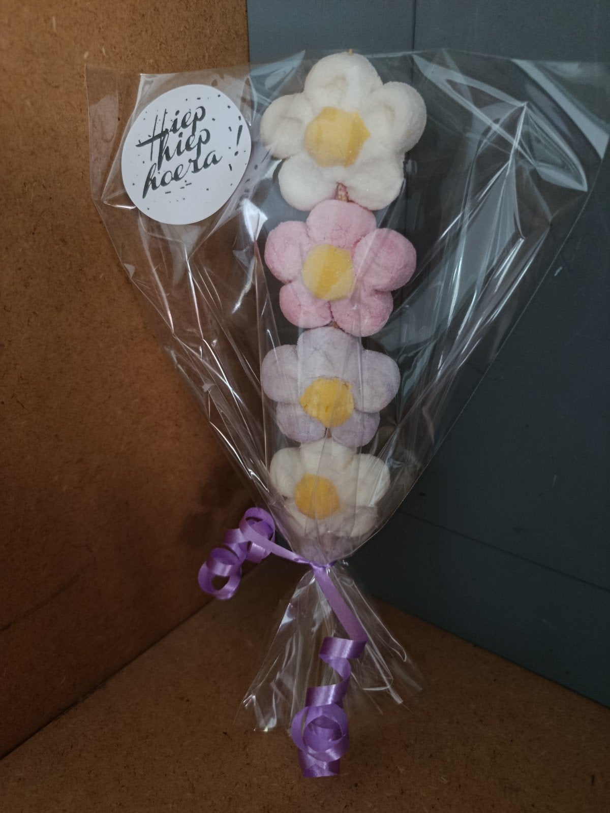 bloemen traktatie, Traktatie, Traktatie, Verjaardag, Nieuw
