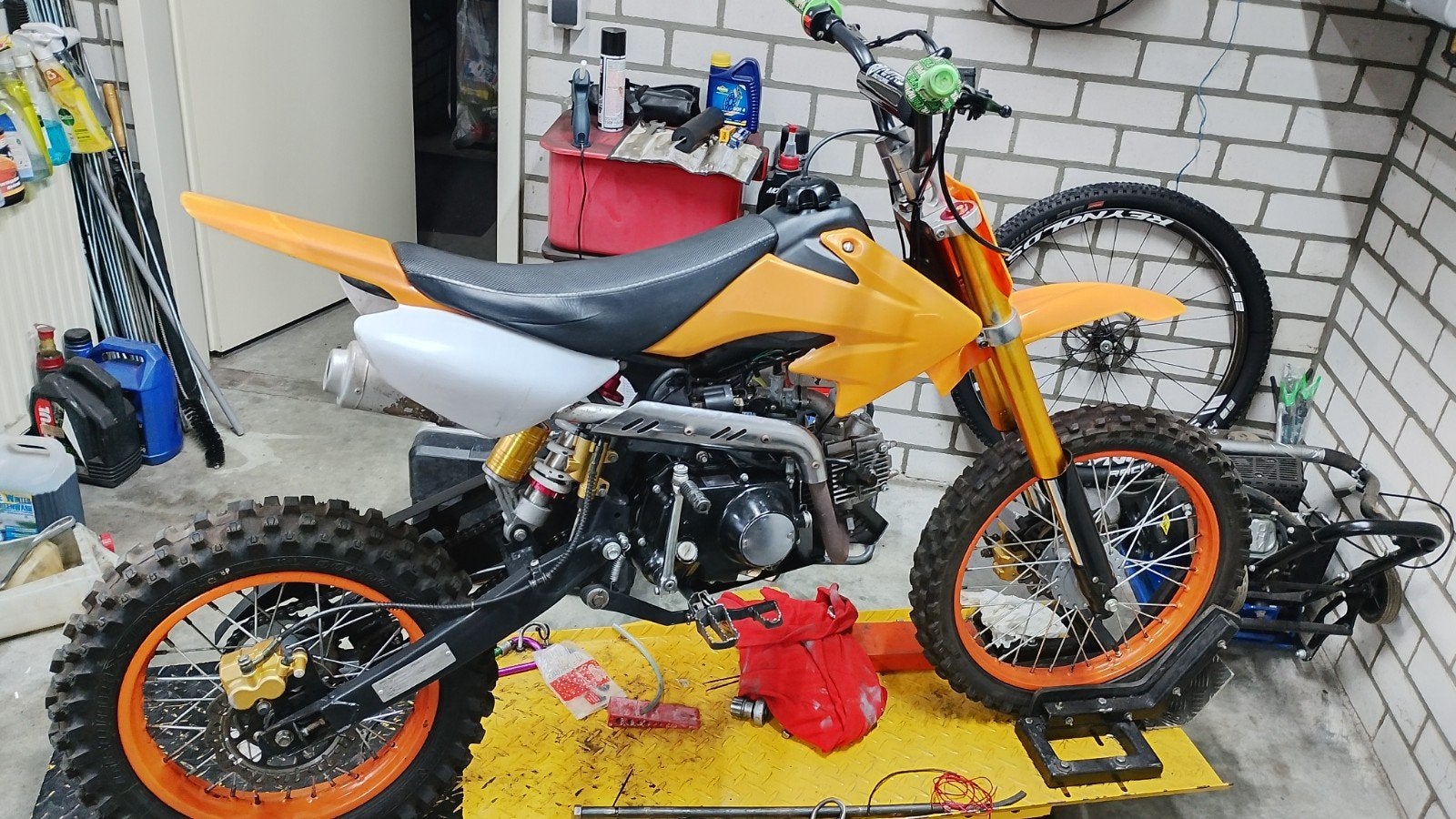 Leuke 125cc Pitbike met contactsleutel en kickstart, Ophalen, Gebruikt, 125 cc, Schijfrem