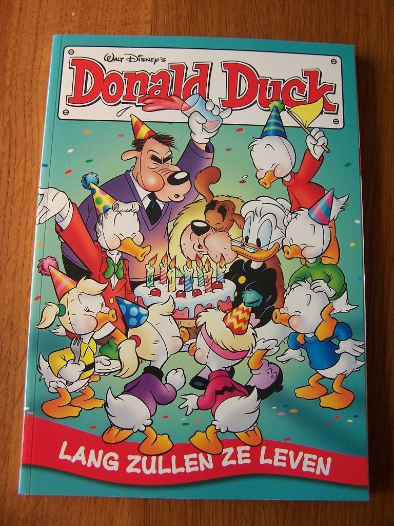 Donald Duck – lang zullen ze leven, Eén stripboek, Ophalen of Verzenden, Zo goed als nieuw