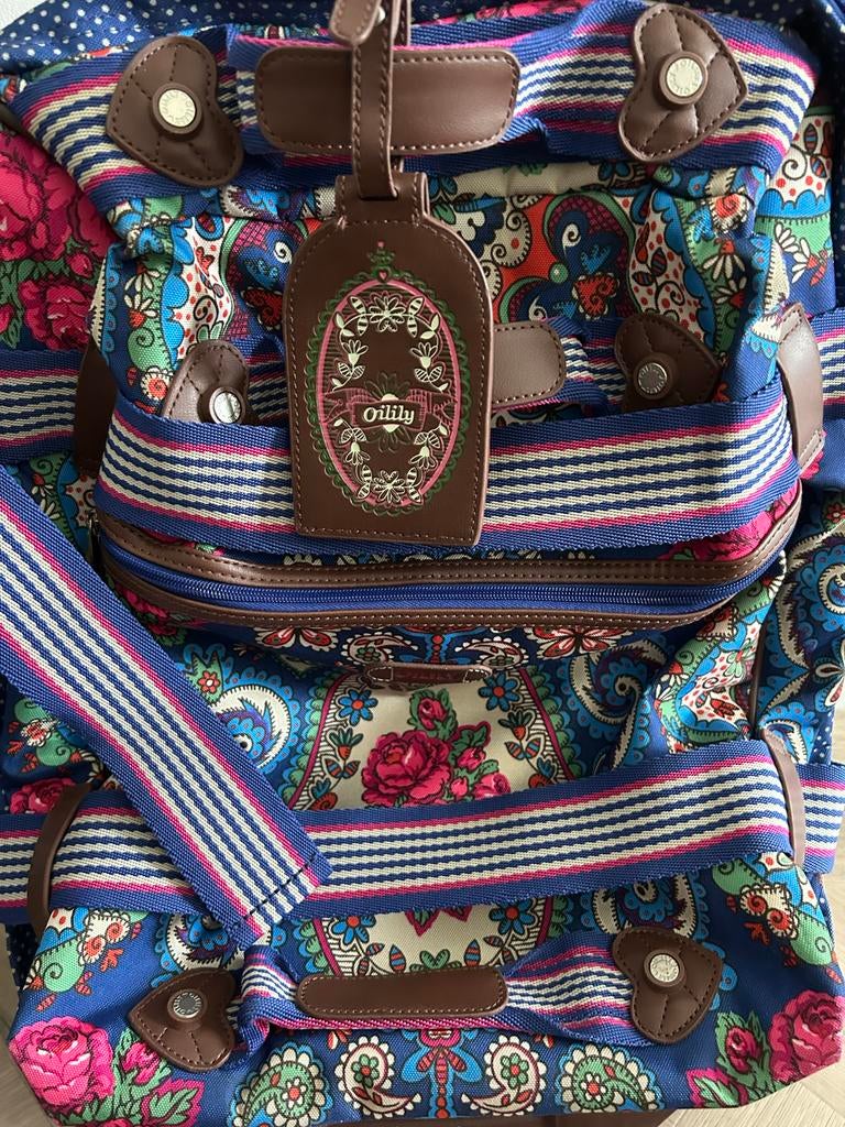 Kleurrijke Oilily reiskoffer met uitschuifbare handgreep, Sieraden, Tassen en Uiterlijk, Ophalen, 40 tot 60 cm, 30 cm of meer