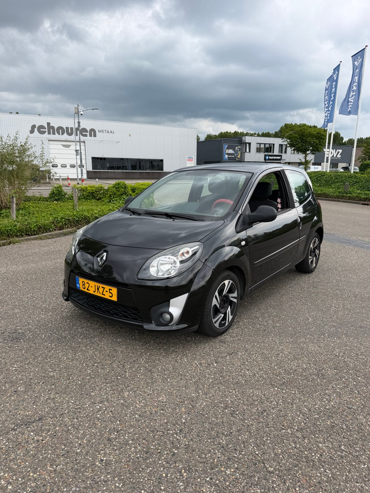 Renault Twingo 1.2 16V Quickshift 2009 Zwart, Auto's, Renault, 31 €/maand, 4 cilinders, 4 stoelen, Zwart