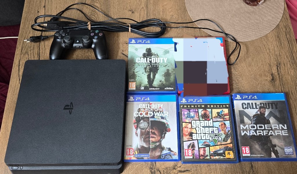 # PS4 Slim 1TB + Controller + 4 Games – Serviced, Ophalen, Met games, Refurbished, 1 TB