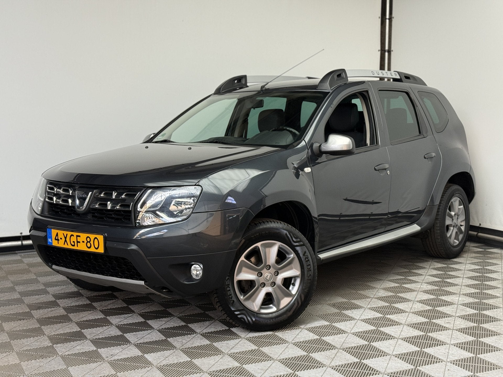 Dacia Duster 1.2 TCe 4x2 Prestige Navi Airco Trekhaak 1e Eig, Auto's, Voorwielaandrijving, Euro 5, Gebruikt, 635 kg