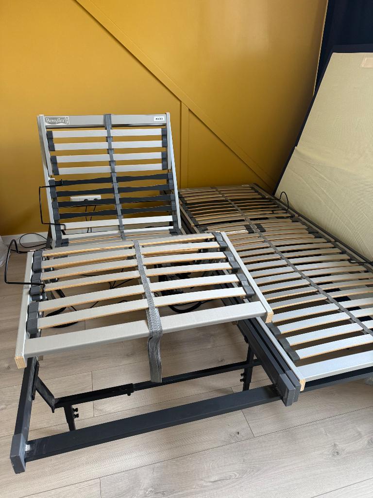 Elektrisch verstelbare lattenbodem Bossflex, Ophalen, Gebruikt, Tweepersoons, 80 cm