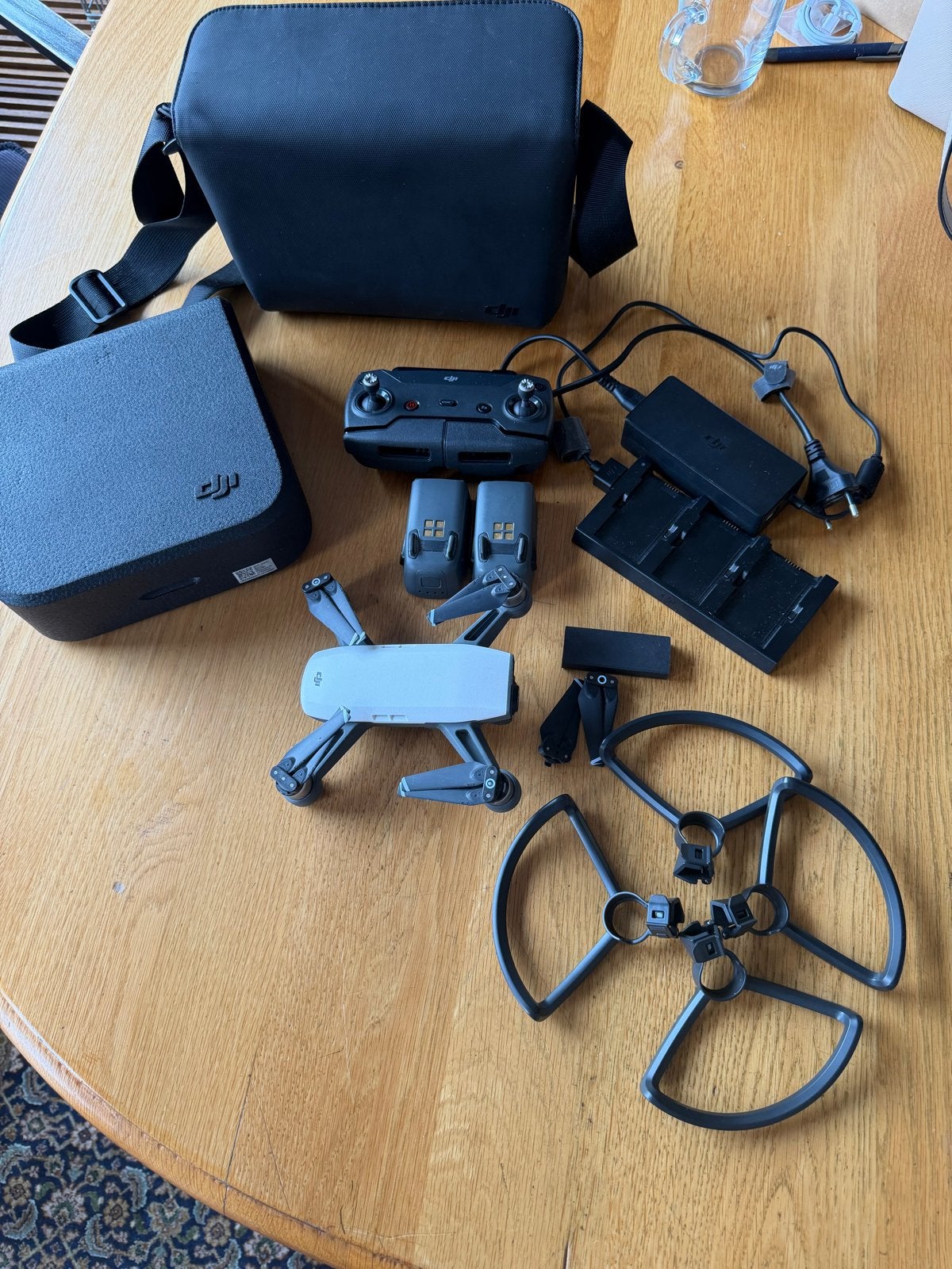 DJI Spark Fly More Combo - Complete set met extra's, Cameradrone, Zo goed als nieuw, 1 tot 5 kilometer, Minder dan 250 gram