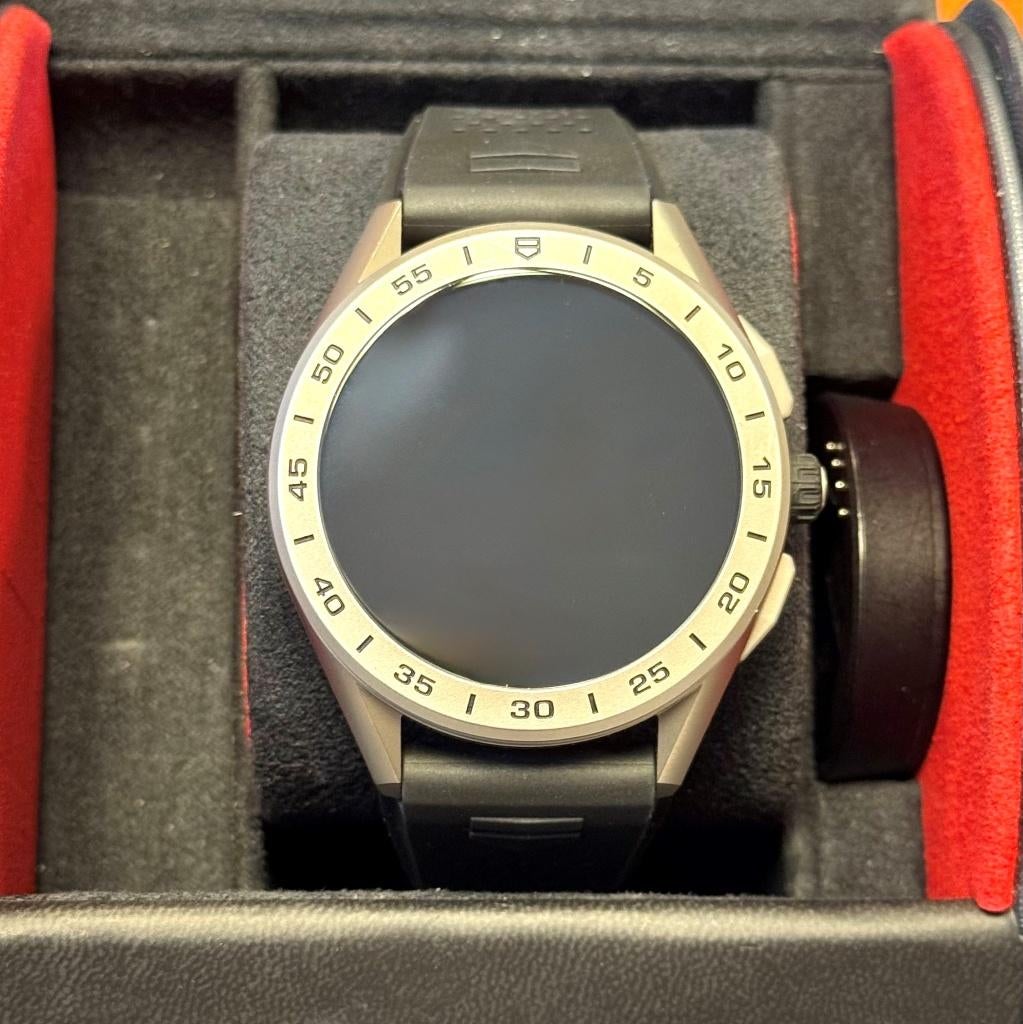 TAG Heuer Connected Calibre E3 45mm, Gebruikt, LVMH Watch & Jewelry Central Europe BV, Zimmersmühlenweg 8-10, 61440, Oberursel