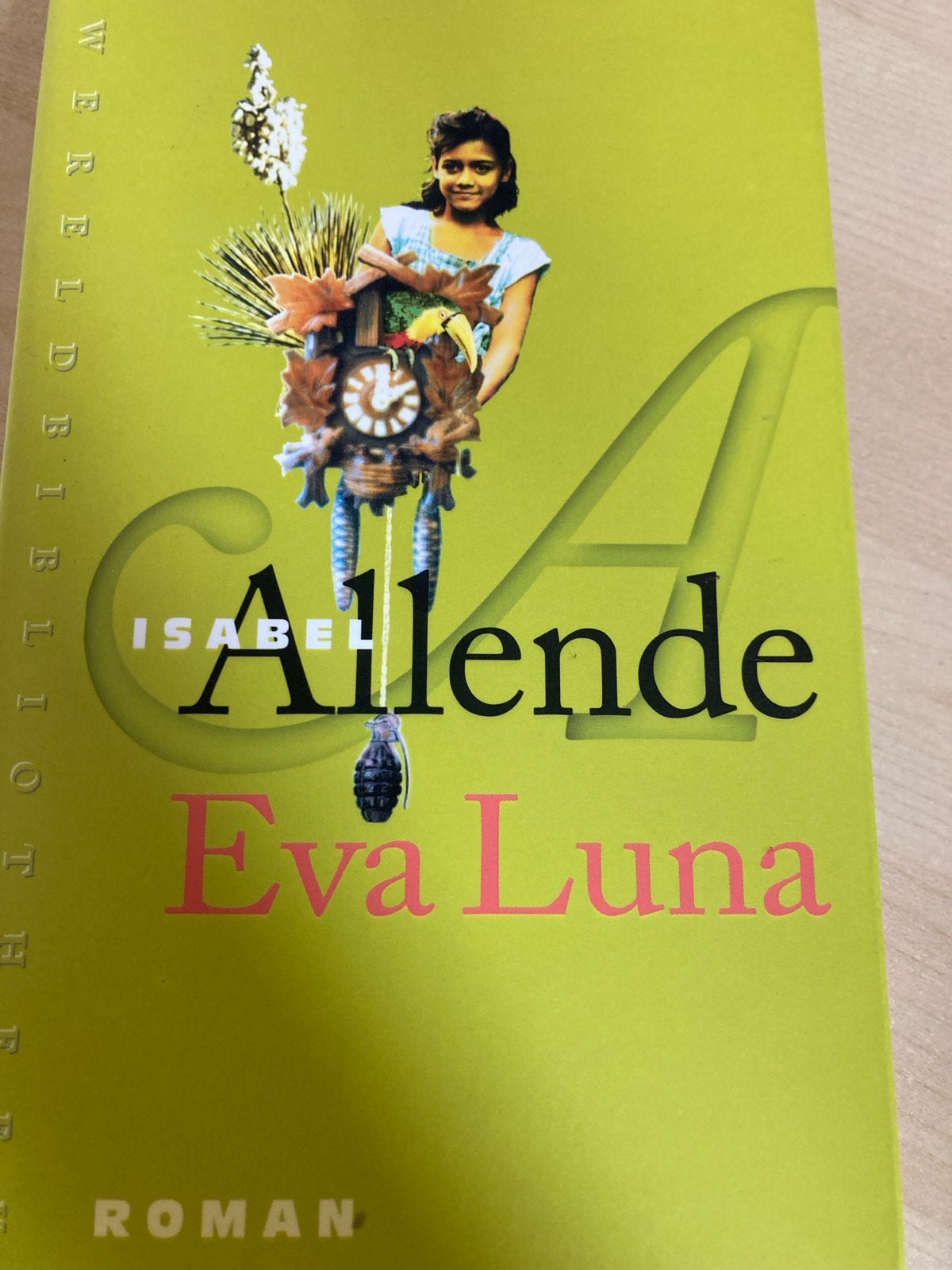 Isabel Allende - Eva Luna (Roman), Ophalen of Verzenden, Gelezen, Wereld overig