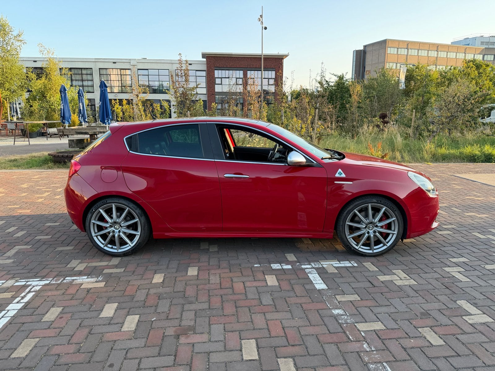 Alfa Romeo Giulietta 1.750 TBI qv 2012 Rood, Auto's, 1295 kg, 4 cilinders, Handgeschakeld, Particulier