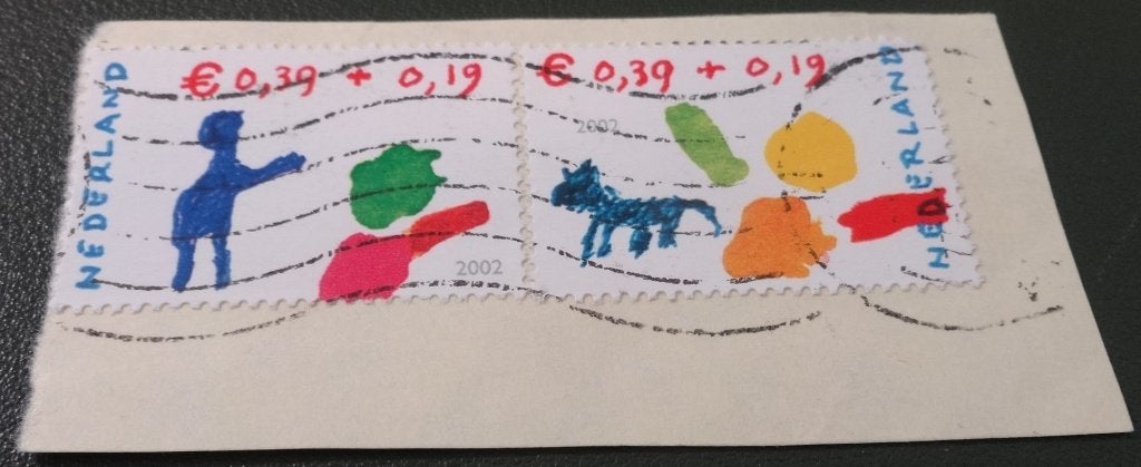 Kinderzegels - NVPH 2114b en d - 2002 - Kleur - PNe01-13, Postzegels en Munten, Postzegels | Nederland, Verzenden, Na 1940, Gestempeld
