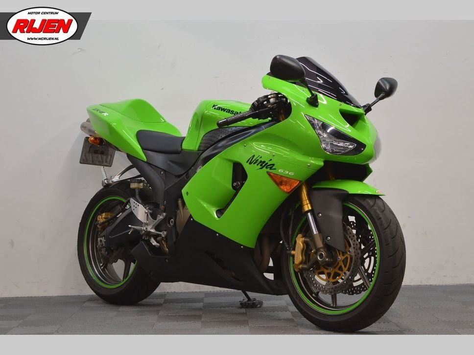 KAWASAKI NINJA ZX-6R (bj 2005), Motoren, 636 cc, 4 cilinders, Motorrijbewijs A, Bedrijf