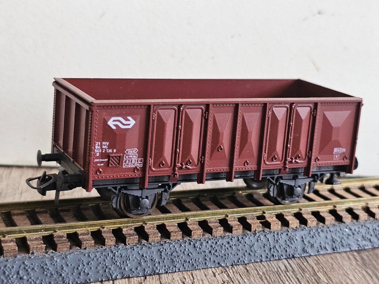 Piko H0 NS Wagon - Modelspoorwagon, Gebruikt, Gelijkstroom of Wisselstroom, Wagon, NS