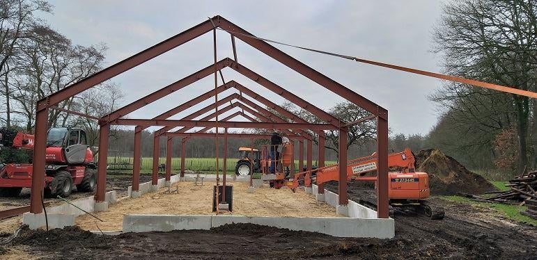 Gezocht stalen spanten 10x20 staalconstructie schuur loods, Ophalen