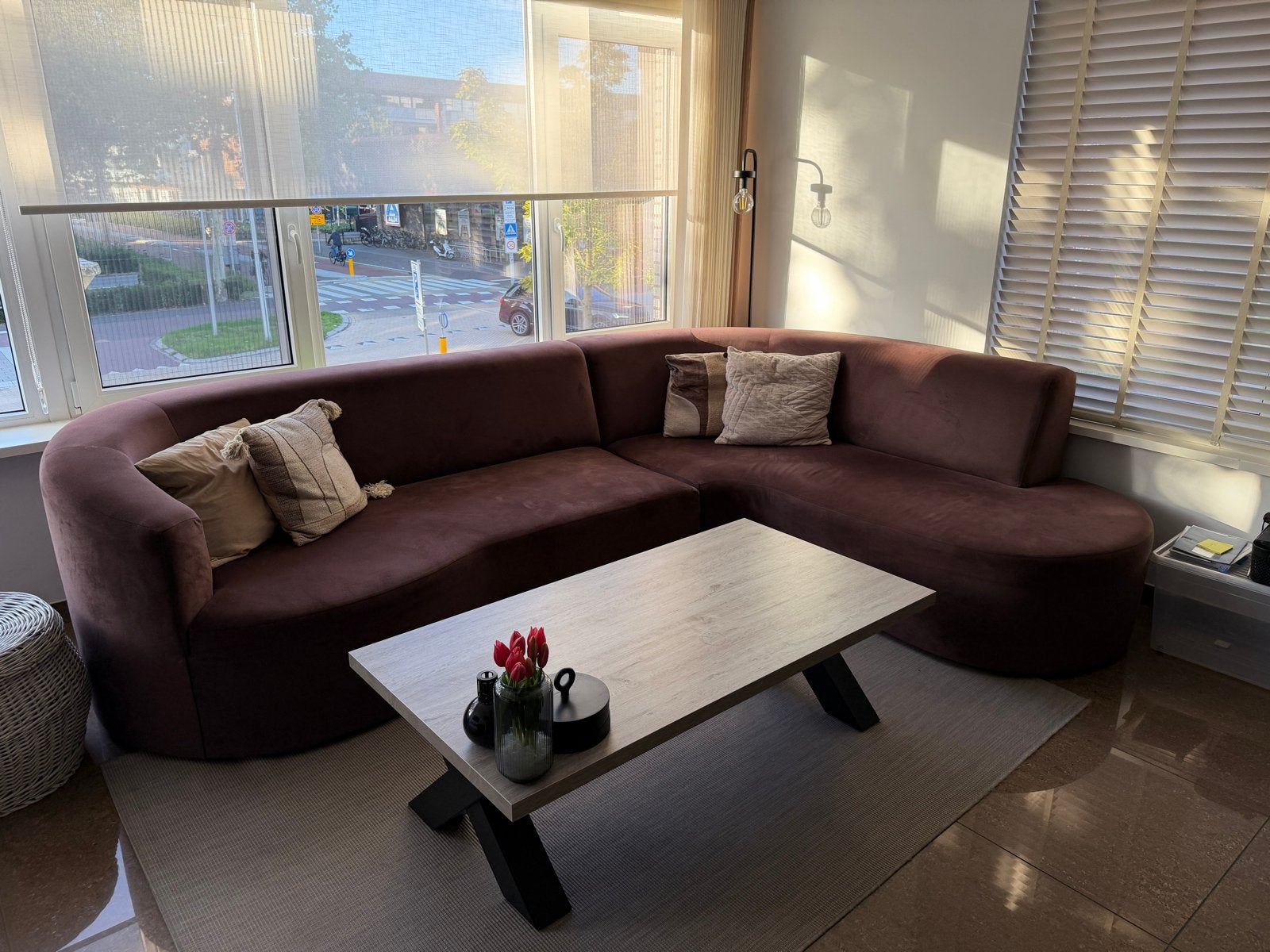 Ruime Hoekbank 2.10 x 3.00m, Huis en Inrichting, Ophalen, 250 tot 300 cm, Gebruikt, 100 tot 125 cm
