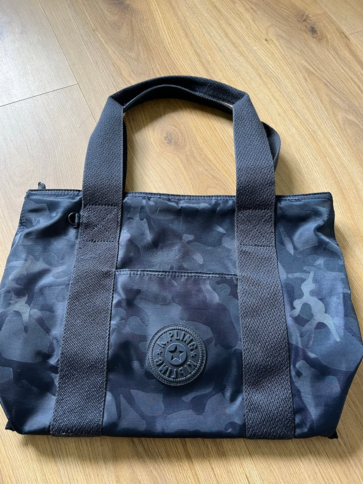 Kipling tas - Donkerblauw camouflage, Ophalen of Verzenden, Zo goed als nieuw, Blauw, Schoudertasje