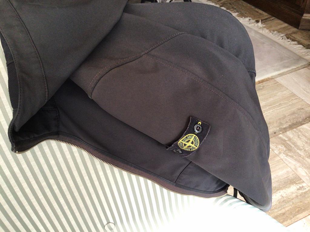 Stone Island junior maat 170 jas zwart, Kinderen en Baby's, Kinderkleding | Maat 170, Ophalen, Zo goed als nieuw, Jongen, Jas