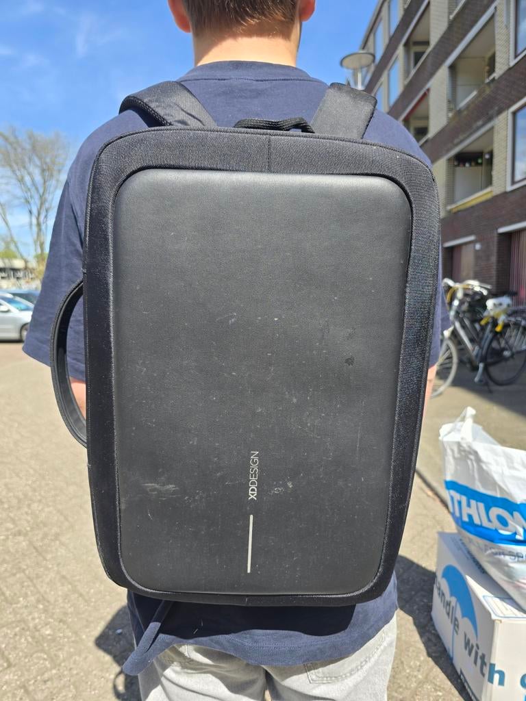XD Design Anti-diefstal Laptop Rugzak - Gebruikt, Goede Staa, Gebruikt, 15 inch, Ophalen of Verzenden, Zwart