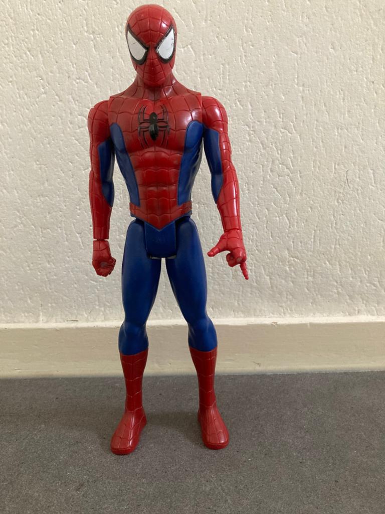 Spiderman actie figuur van Hasbro Marvel, Kinderen en Baby's, Speelgoed | Actiefiguren, Ophalen of Verzenden, Zo goed als nieuw