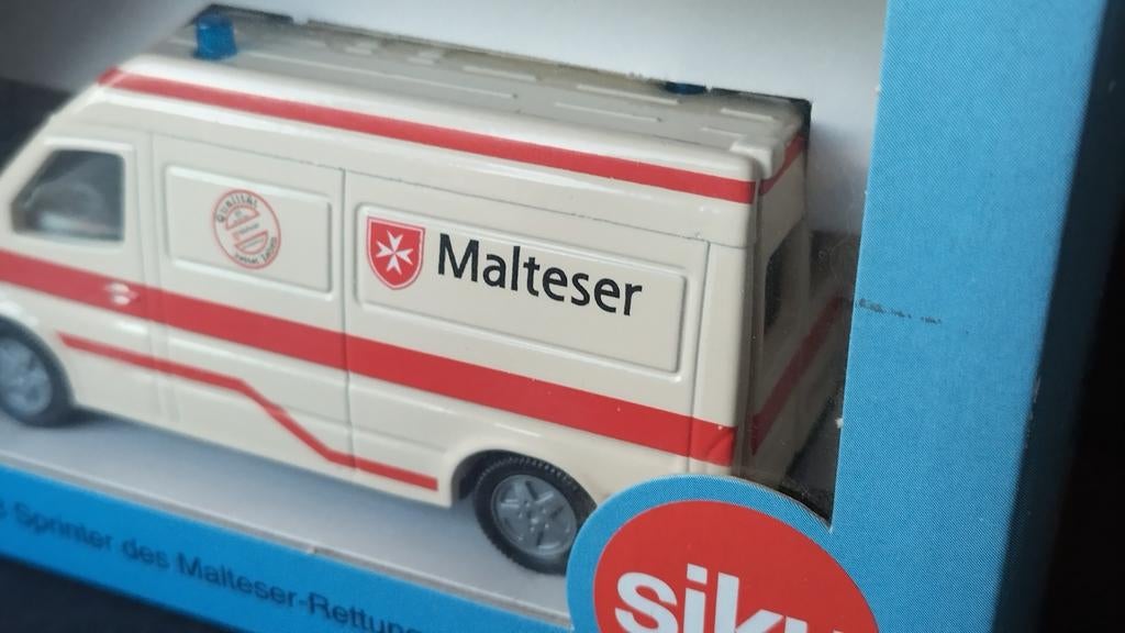 Mercedes Benz Sprinter Malteser Hilfsdienst Siku 1932 Pol, Schlittenbacherstrasse 60 Lüdenscheid Germany, Auto, Nieuw, Ophalen of Verzenden