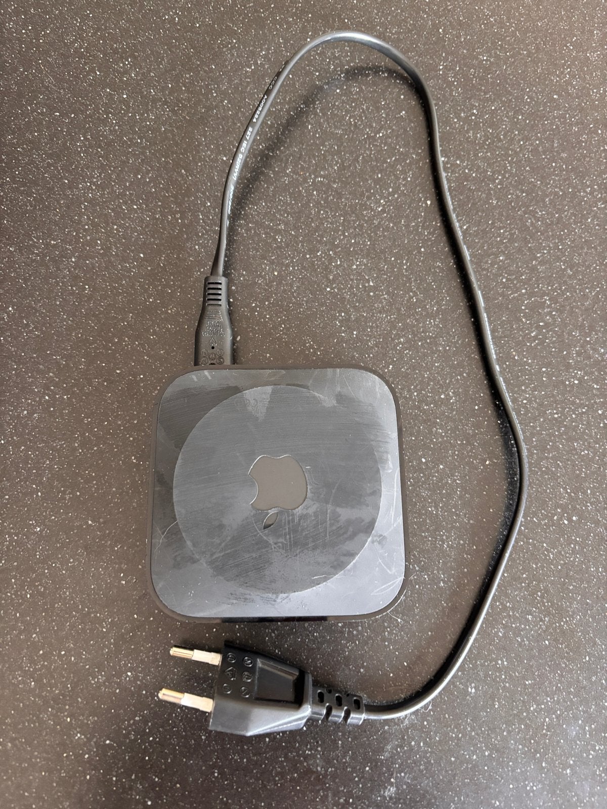Apple TV 2 (A1378) - Stream foto's, muziek en video's, Ophalen of Verzenden, Gebruikt, Decoder