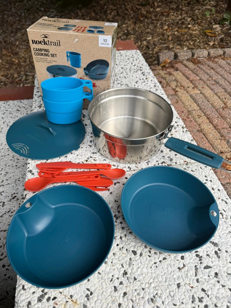 Rocktrail Camping kookset pannen en bordjes 12 delig, Ophalen of Verzenden, Nieuw