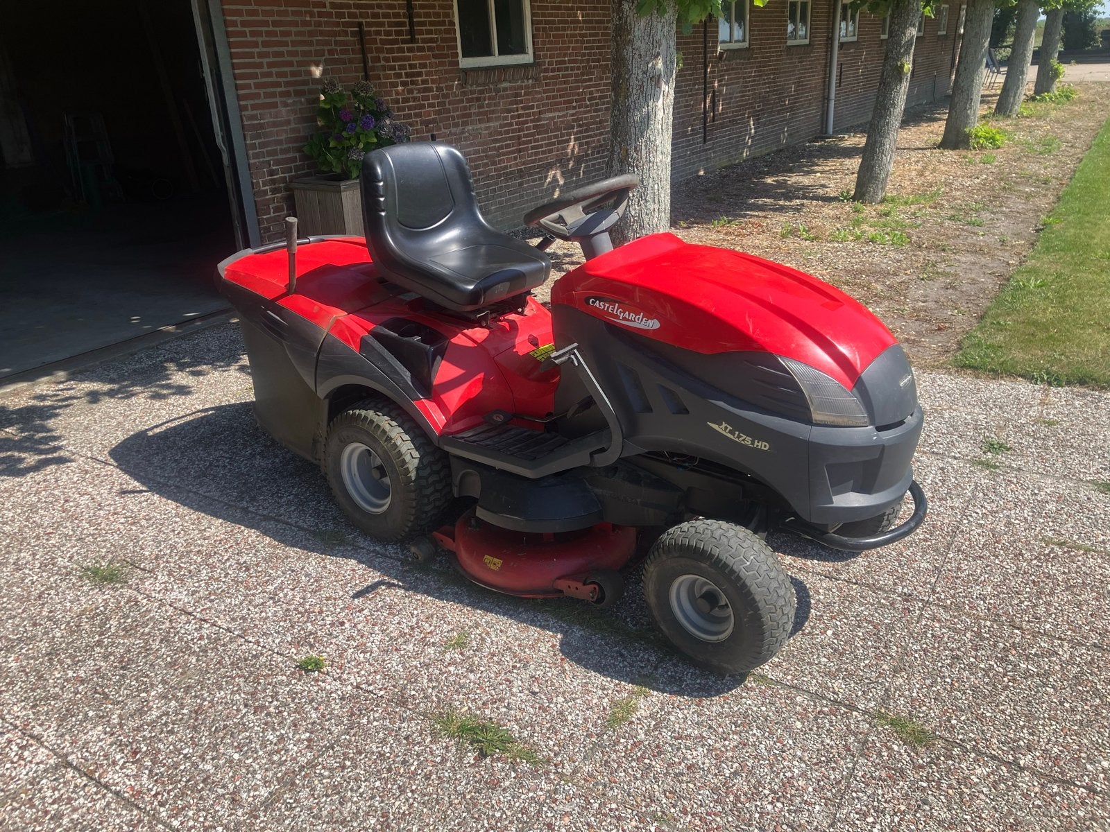 Castelgarden XT 175 HD Zitmaaier - Krachtig en Betrouwbaar, Cirkelmaaier, Gebruikt, Ophalen of Verzenden, Opvangbak