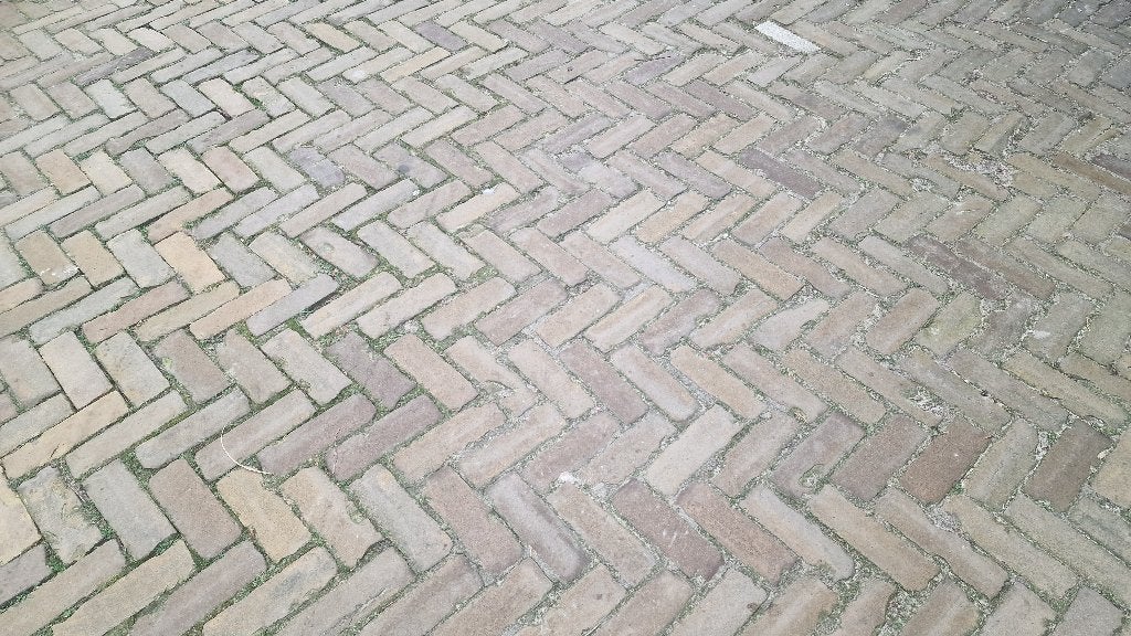 Getrommelde gebakken rode en geelbronse oude 7 duimers, Tuin en Terras, Tegels en Klinkers, Ophalen, Overige materialen, Gebruikt