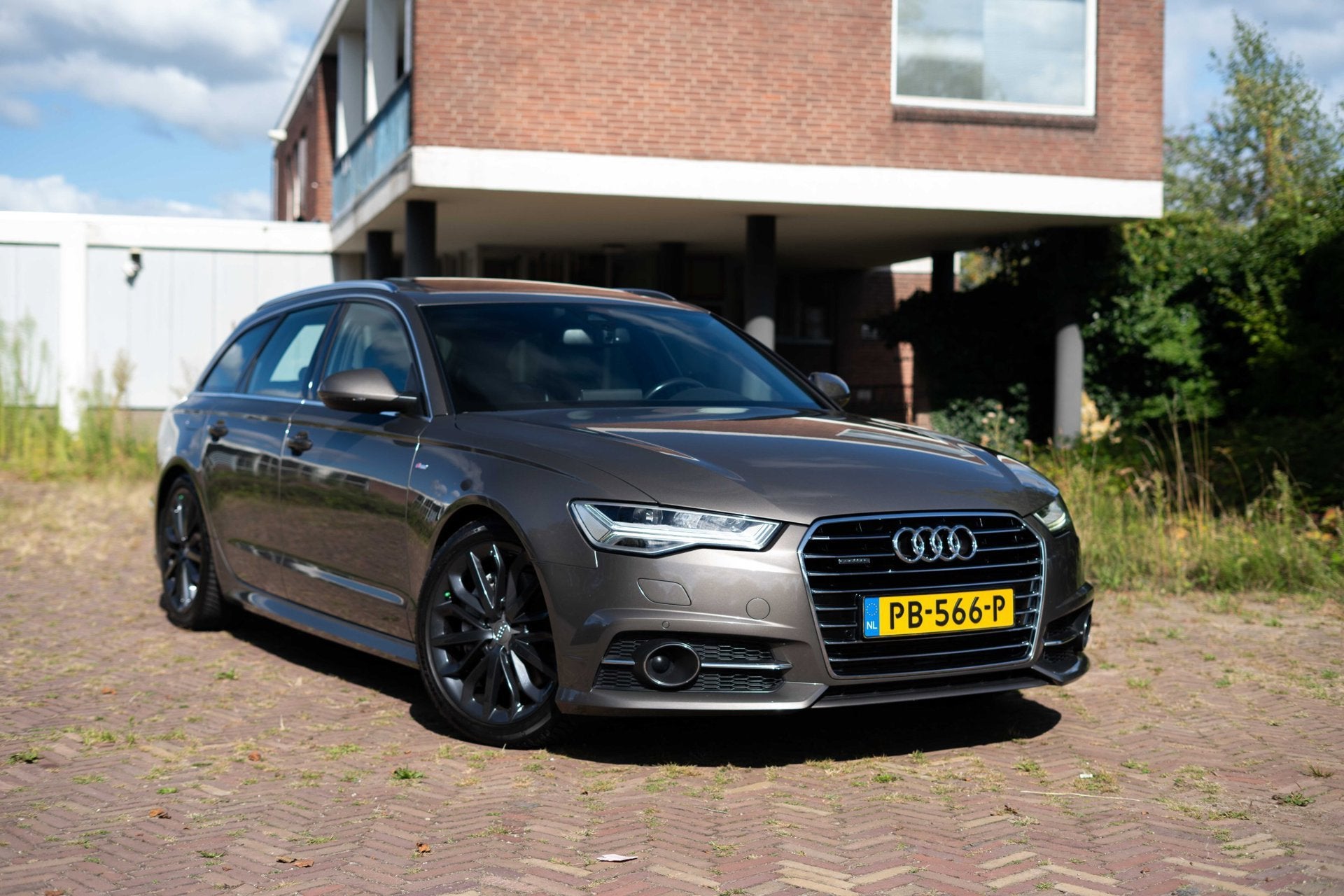Audi A6 Avant 3.0 TDI quattro Premium Edition | 100.000KM |, Auto's, Dealer onderhouden, Gebruikt, 2000 kg, Leder en Stof