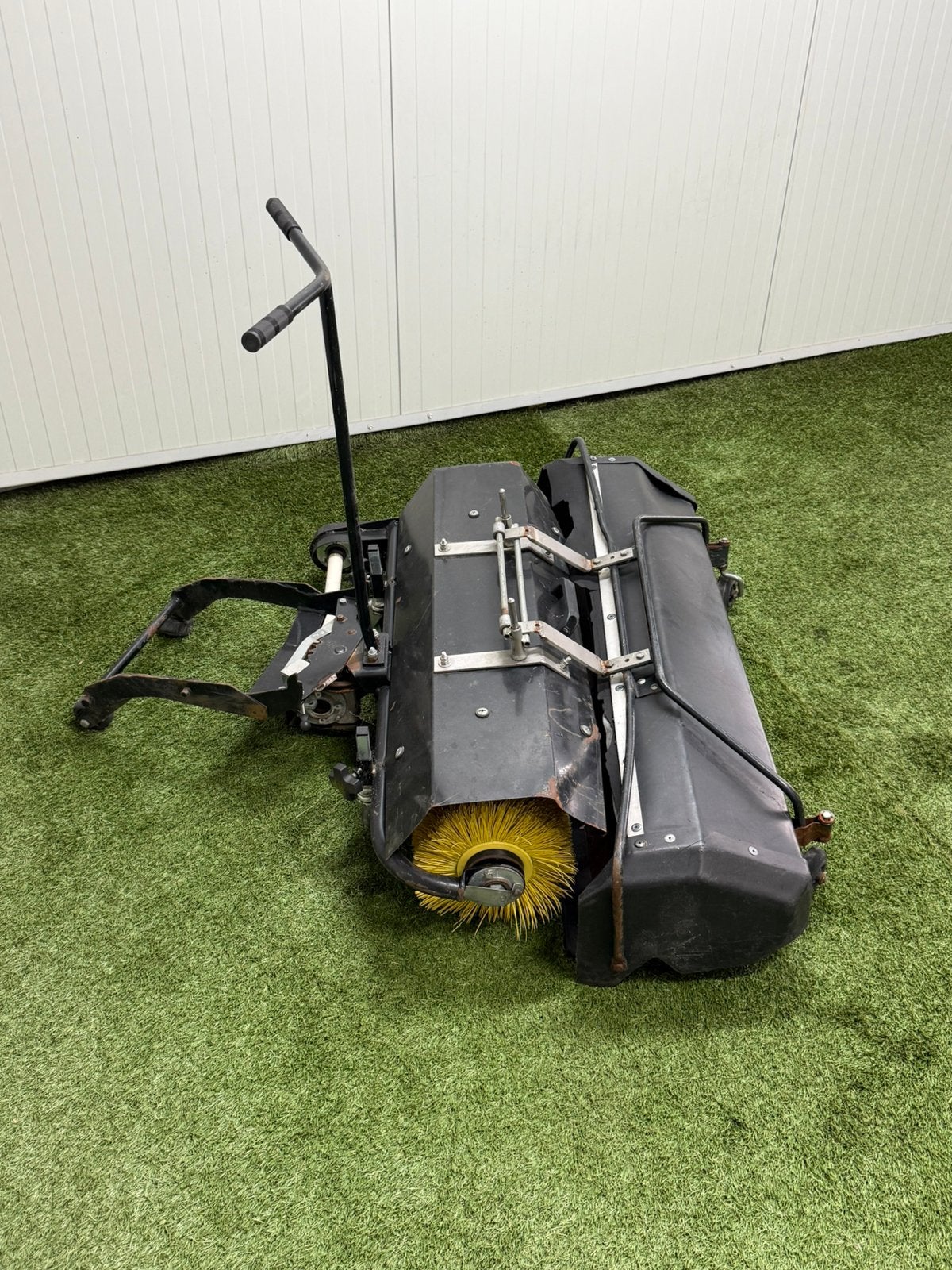 Veegborstel veegmachine met opvangbak Husqvarna 300 serie, Ophalen, Gebruikt