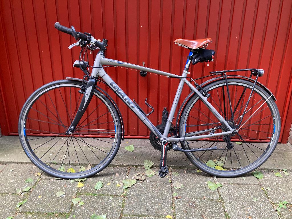 GIANT City and trekking bike size M, Ophalen, Gebruikt, Giant, 15 tot 20 versnellingen