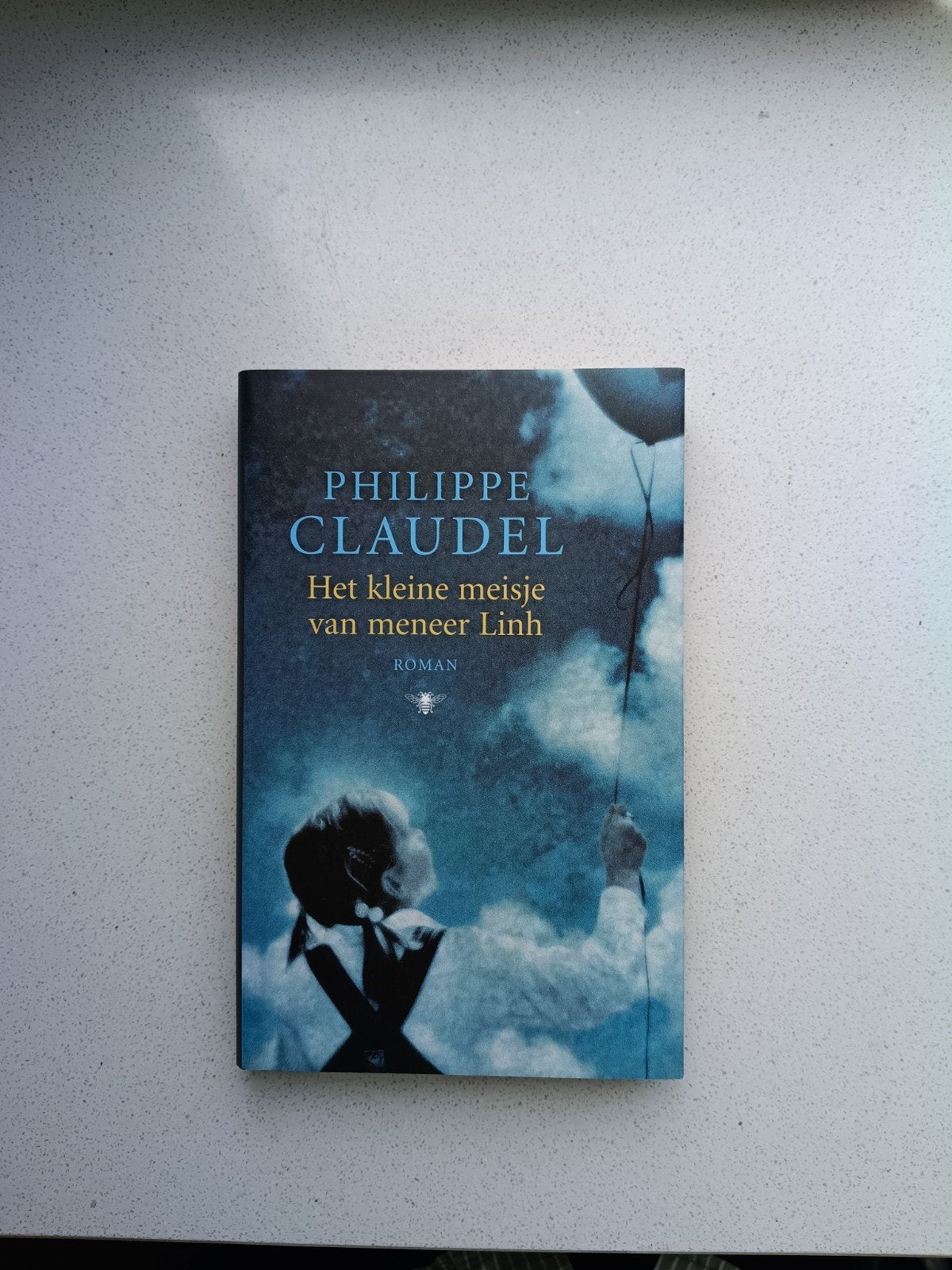 Het Kleine Meisje van Meneer Linh - Philippe Claudel, Ophalen of Verzenden, Zo goed als nieuw
