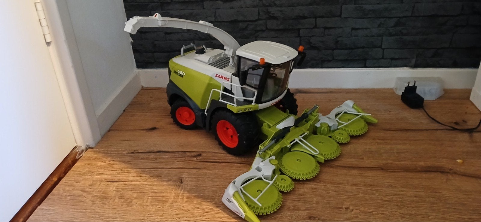 Mooie bruder hakselaar in goede staat, Hobby en Vrije tijd, Modelbouw | Overige, Ophalen of Verzenden, Zo goed als nieuw, Groter dan 1:32