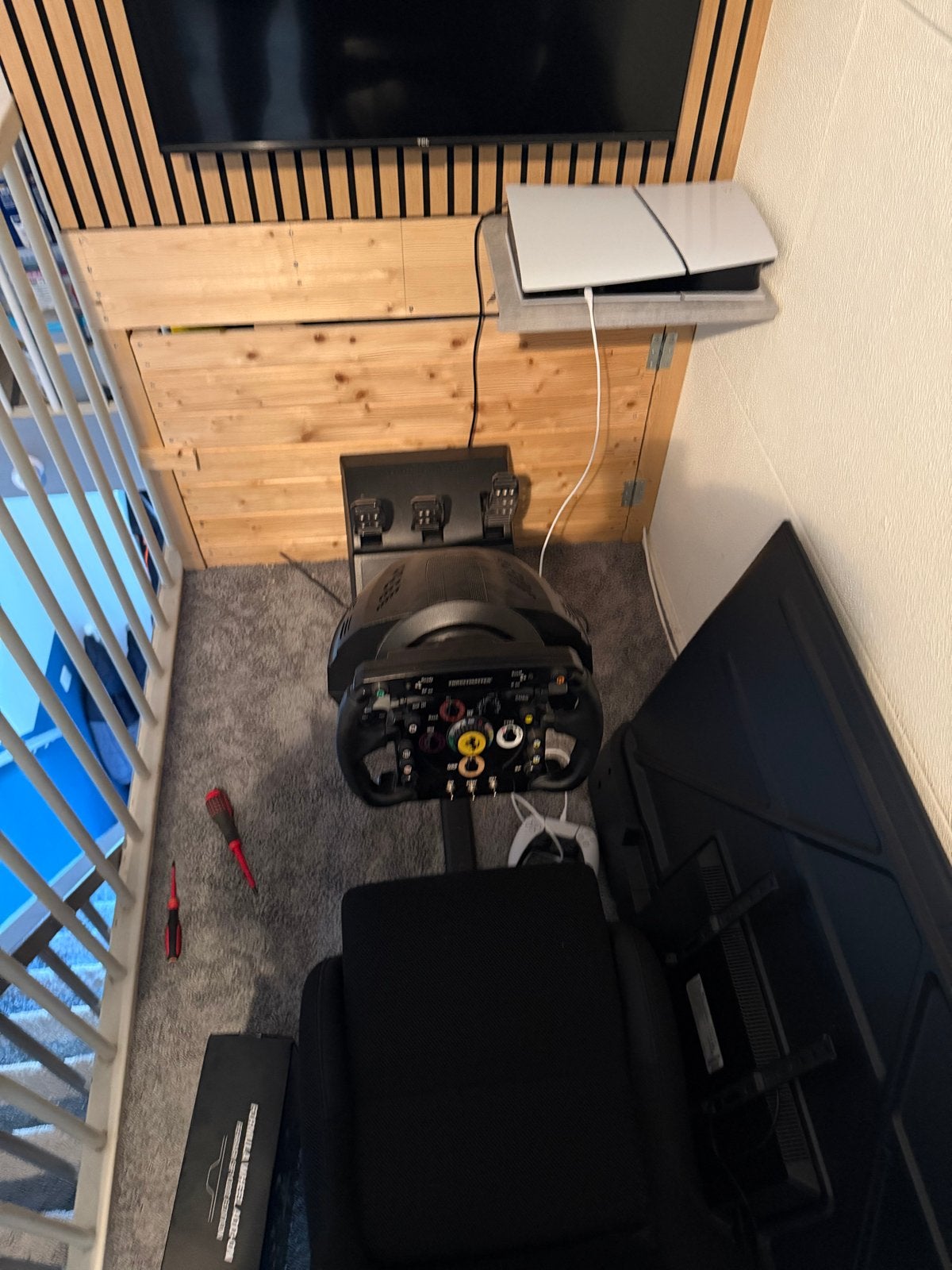 Thrustmaster T300 met F1 stuur (zonder stoel), Ophalen of Verzenden, Overige merken, Gebruikt