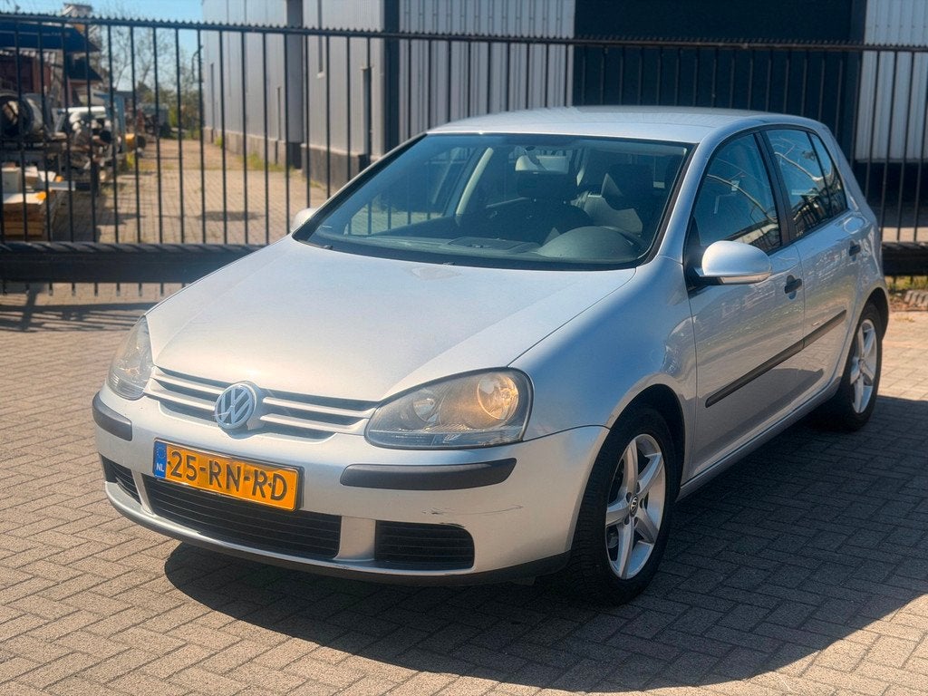 Volkswagen Golf 1.6 FSI Turijn Automaat Airco Clima Nav 5 De, Gebruikt, 4 cilinders, 116 pk, Golf