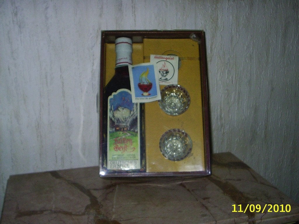 Fles drank + glazen., Ophalen of Verzenden, Nieuw, Overige gebieden, Overige typen