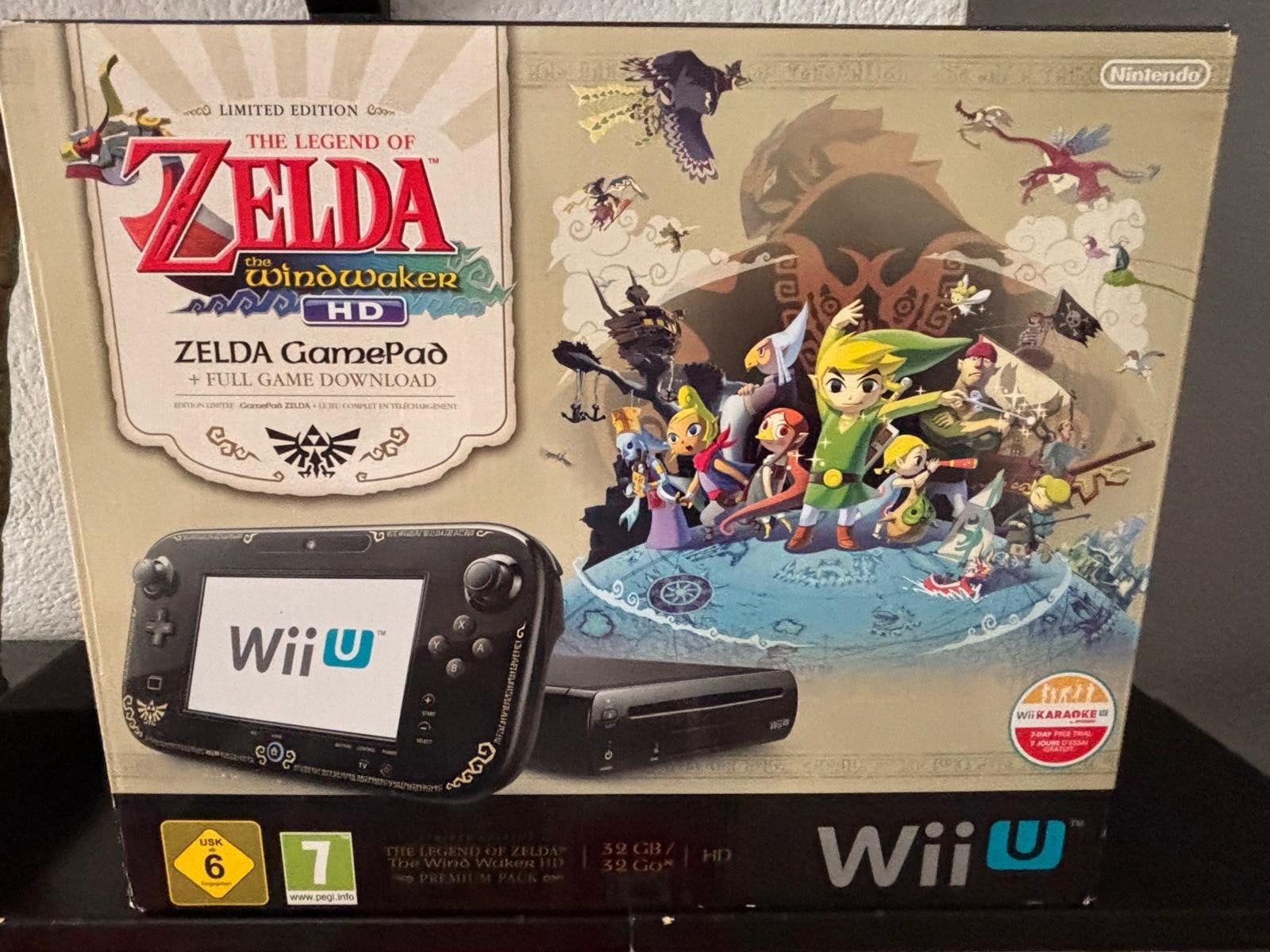Nintendo Wii U Zelda Wind Waker HD Limited Edition, Ophalen of Verzenden, Zo goed als nieuw, Met 1 controller, Met harde schijf