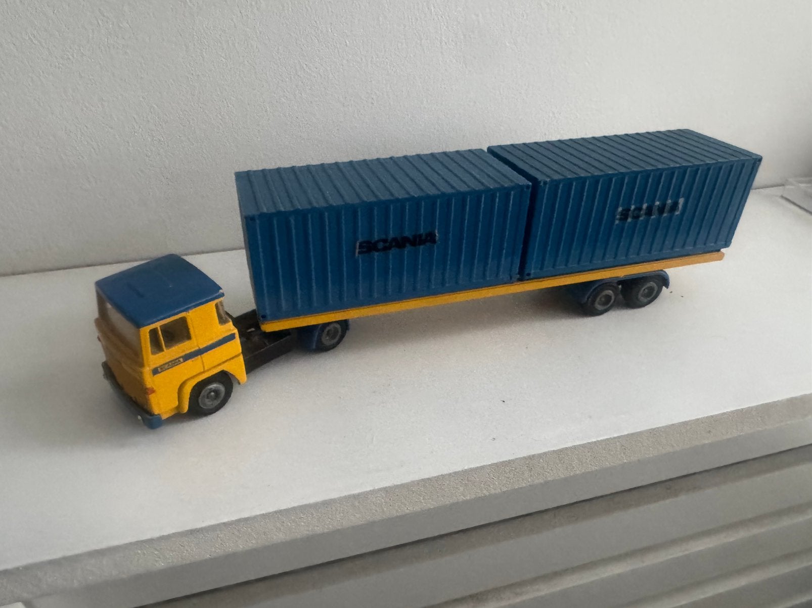 1:50 Scania 141 Container oplegger Tekno, Hobby en Vrije tijd, Modelauto's | 1:50, Ophalen of Verzenden, Gebruikt, Bus of Vrachtwagen