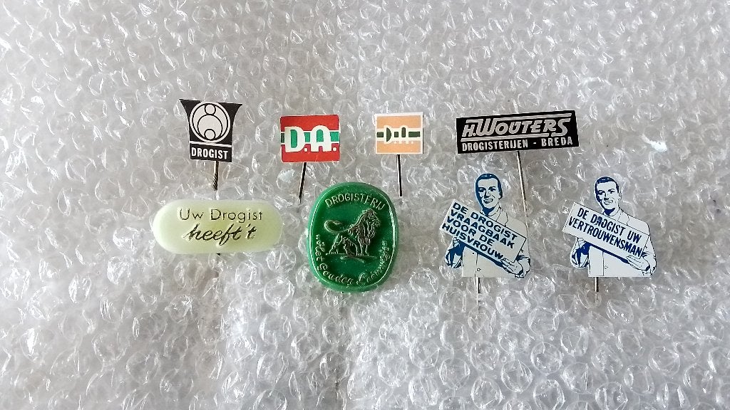 8 verschillende speldjes drogisterijen, Ophalen of Verzenden, Zo goed als nieuw, Overige onderwerpen