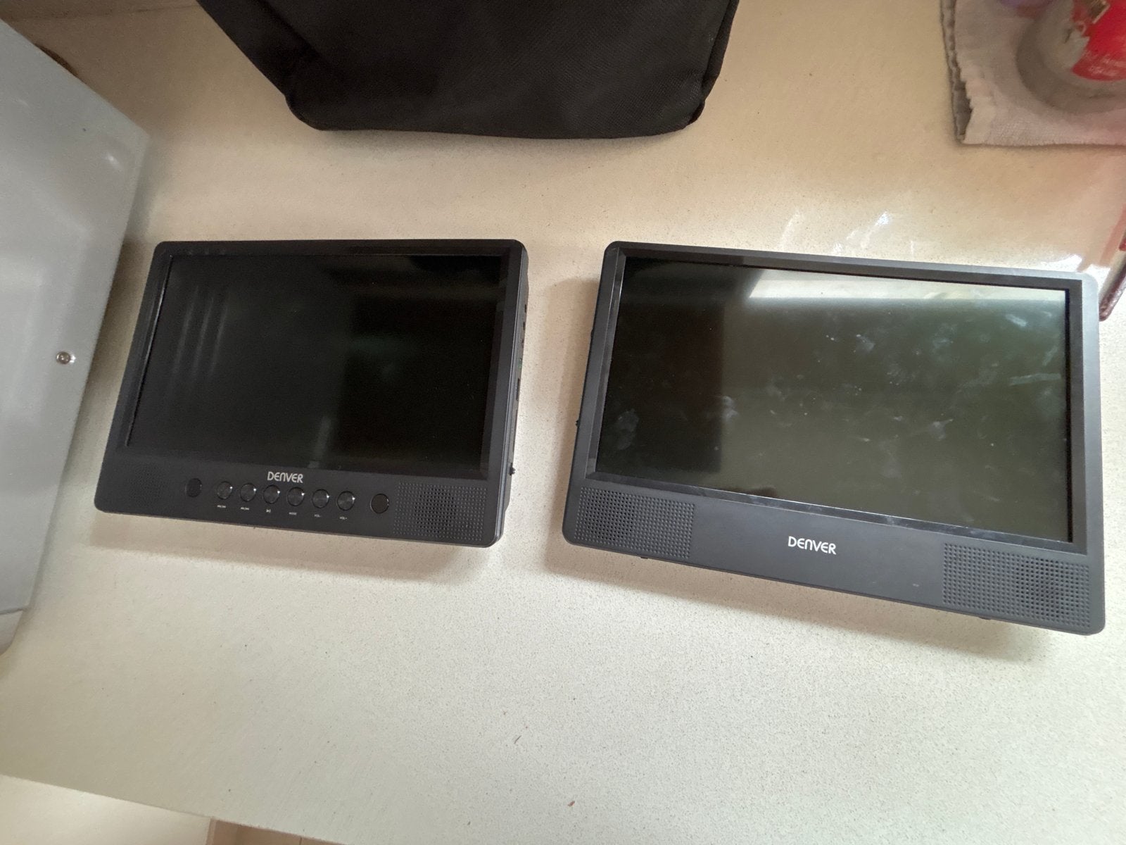 2x Denver draagbare DVD-spelers, ideaal voor onderweg, Gebruikt, 50 Hz, Minder dan 40 cm, Ophalen