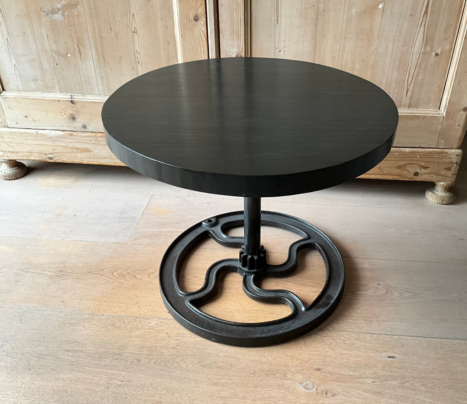 Industriële bijzettafel, Huis en Inrichting, 45 tot 60 cm, Minder dan 55 cm, Rond, Ophalen of Verzenden