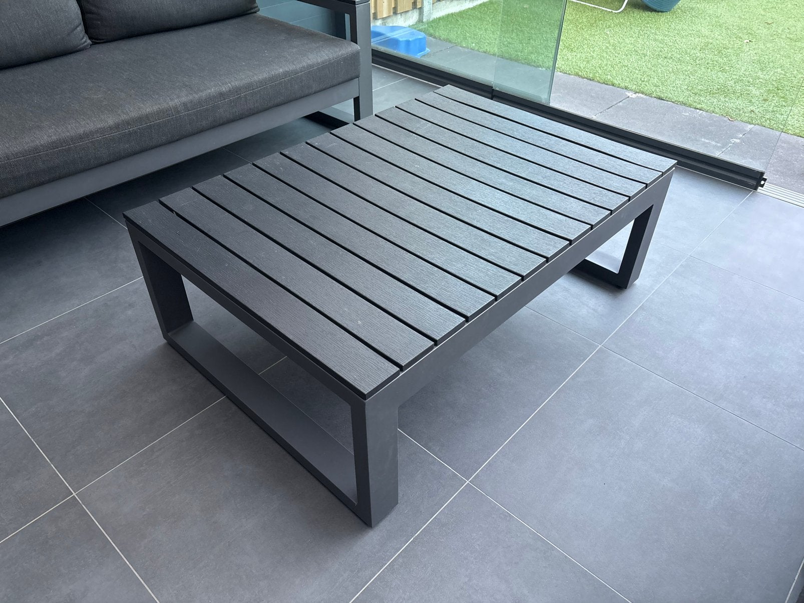 Life Outdoor living - (salon) tafel, Ophalen, Zo goed als nieuw, Rechthoekig, Aluminium
