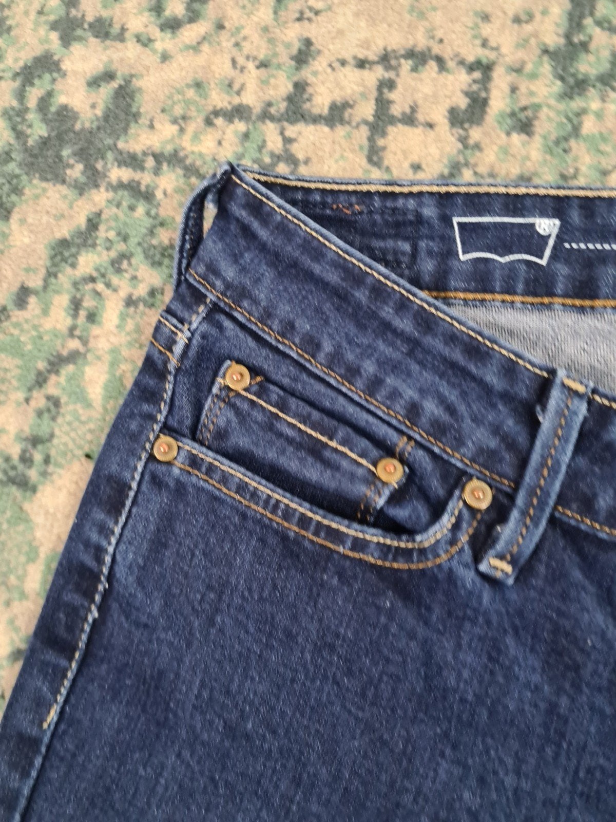 Levi's slight curve classic rise W27 L32 Tulsi2732 Mid-rise, Blauw, Ophalen of Verzenden, Zo goed als nieuw, W27 (confectie 34) of kleiner